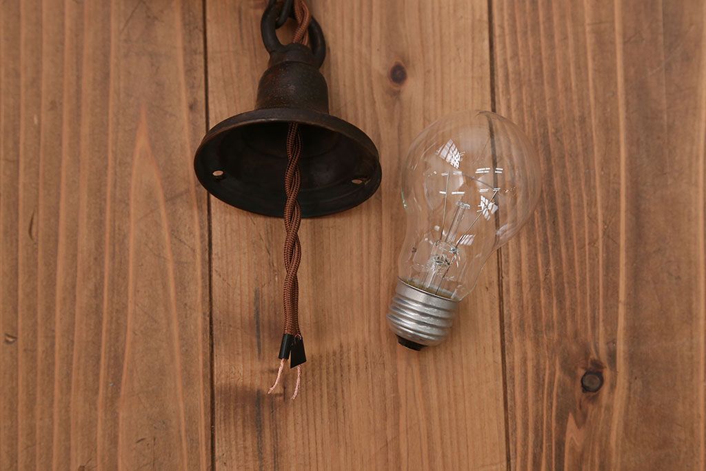 アンティーク　レトロで可愛いガラス天井照明