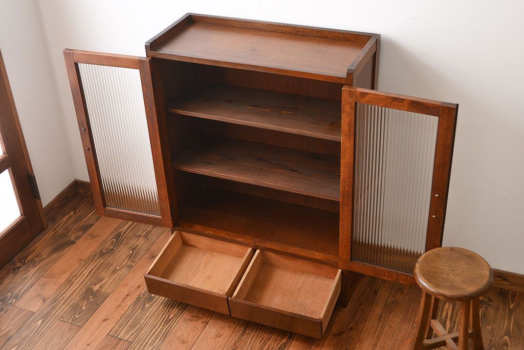 アンティーク家具　アンティーク　2杯引き出し付き古い木製の本箱