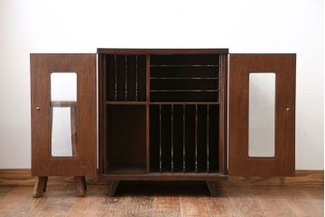 レトロ家具　アンティーク　レトロで小さな脚付き書類ケース