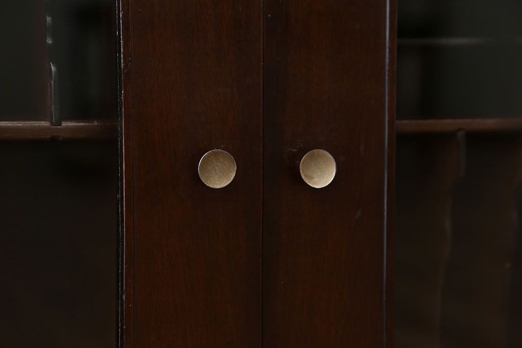 レトロ家具　アンティーク　レトロで小さな脚付き書類ケース