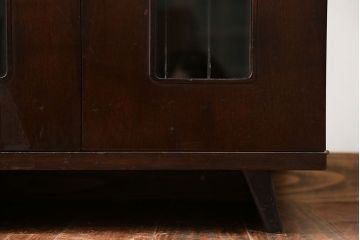 レトロ家具　アンティーク　レトロで小さな脚付き書類ケース