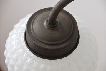 アンティーク　お洒落なフォルムのガラス壁掛け照明