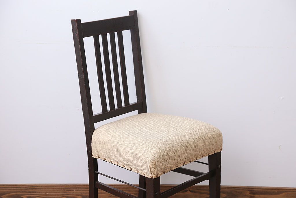 アンティーク家具　アンティーク　古いナラ材のダイニングチェア(1)