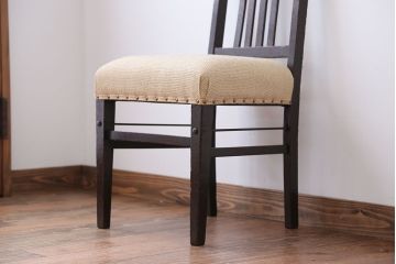 アンティーク家具　アンティーク　古いナラ材のダイニングチェア(1)