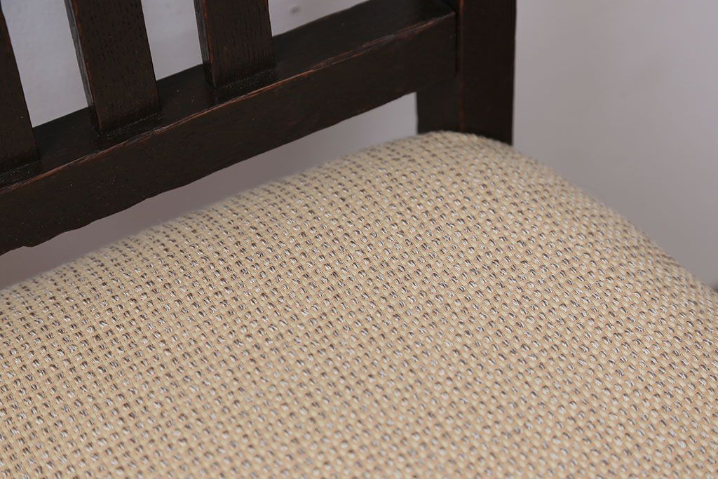 アンティーク家具　アンティーク　古いナラ材のダイニングチェア(1)