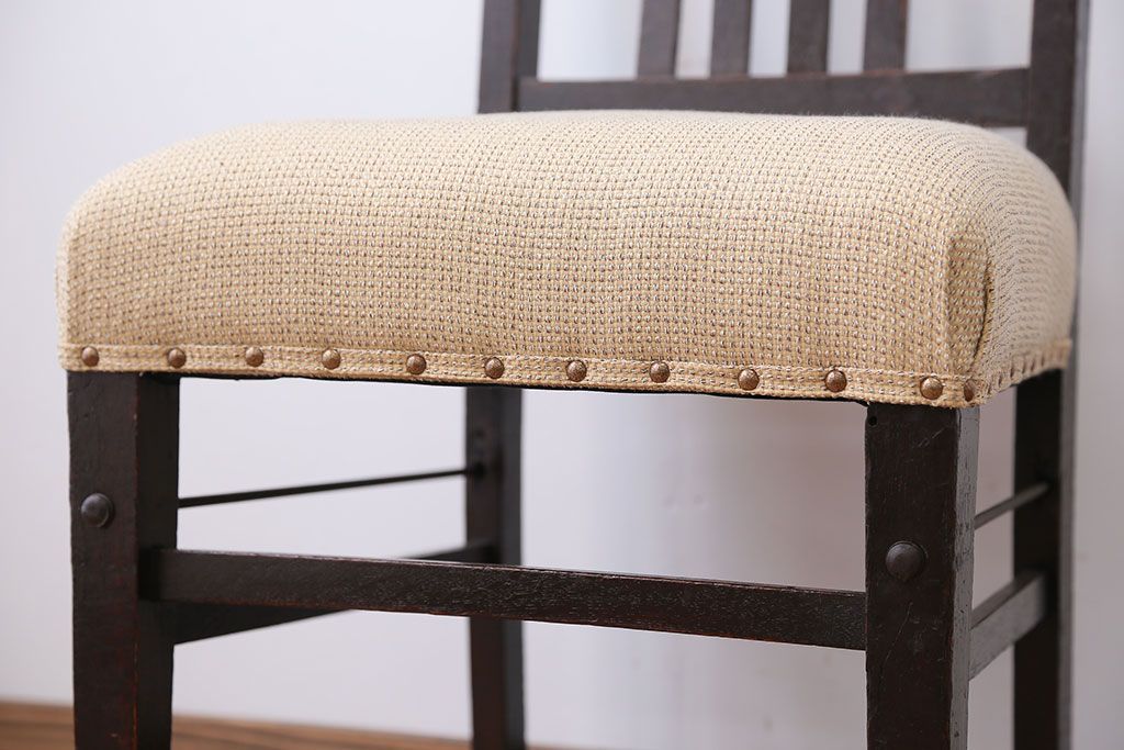 アンティーク家具　アンティーク　古いナラ材のダイニングチェア(1)