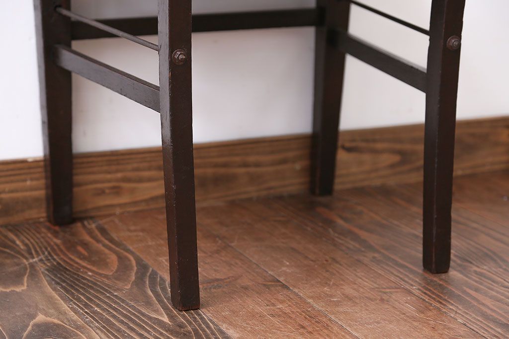 アンティーク家具　アンティーク　古いナラ材のダイニングチェア(1)