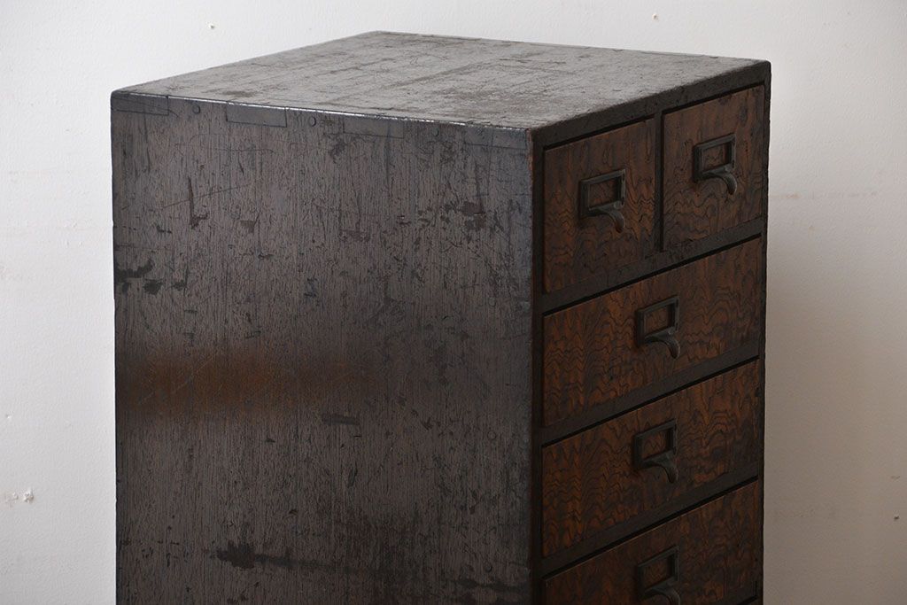 アンティーク家具　古民具・骨董　ネームプレート付き縦型小引き出し(1)