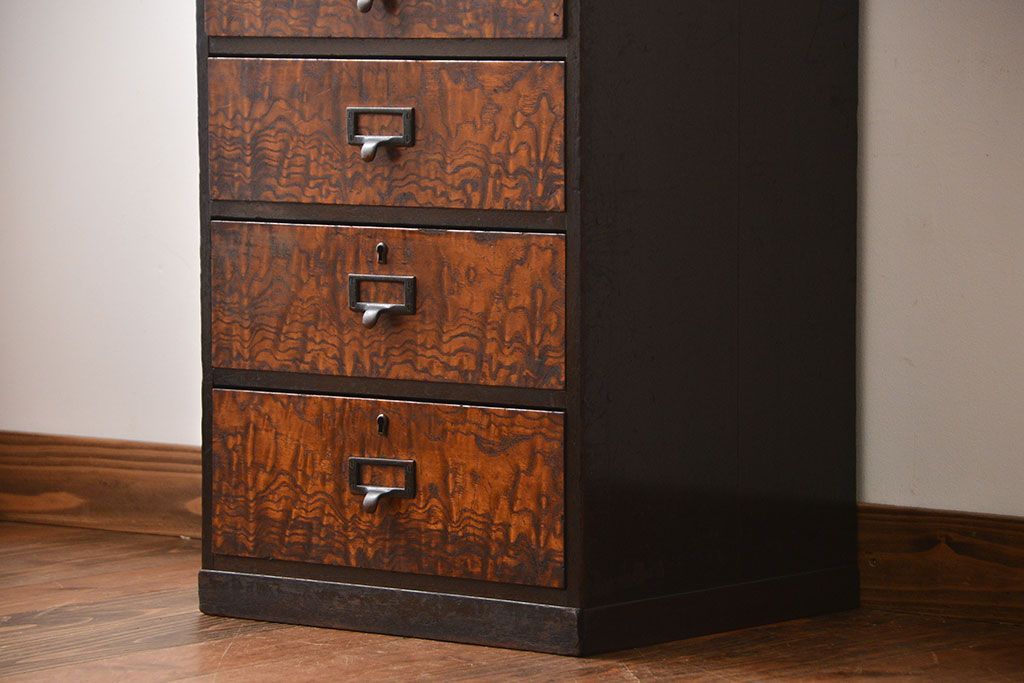 アンティーク家具　古民具・骨董　ネームプレート付き縦型小引き出し(1)