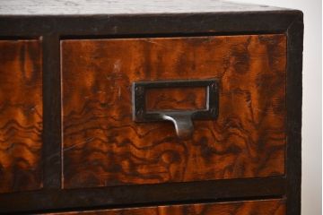 アンティーク家具　古民具・骨董　ネームプレート付き縦型小引き出し(1)