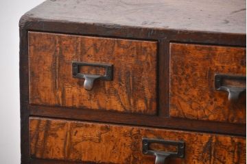 アンティーク家具　古民具・骨董　ネームプレート付き縦型小引き出し(2)