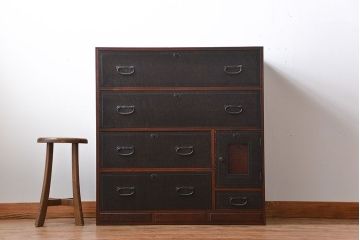 アンティーク家具　アンティーク　玉杢の美しいチェスト(2)