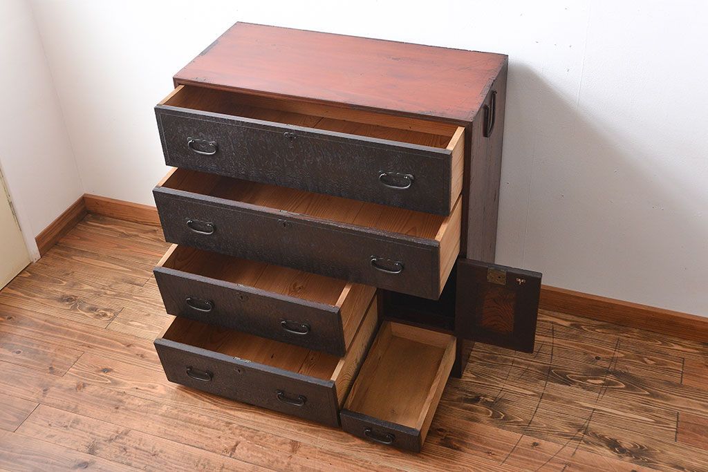 アンティーク家具　アンティーク　玉杢の美しいチェスト(2)