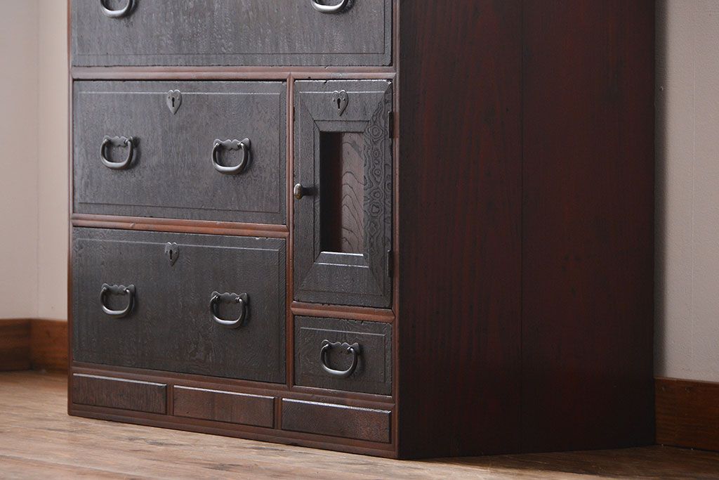 アンティーク家具　アンティーク　玉杢の美しいチェスト(2)