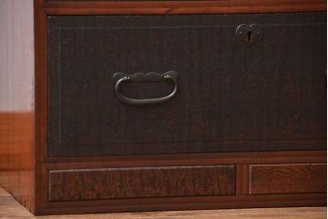 アンティーク家具　アンティーク　玉杢の美しいチェスト(2)