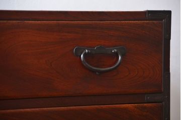 アンティーク家具　古民具・骨董　前面欅材の上品な仙台箪笥