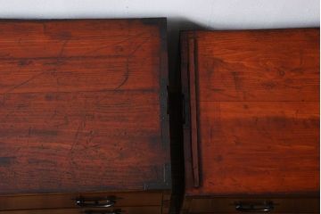 アンティーク家具　古民具・骨董　前面欅材の上品な仙台箪笥