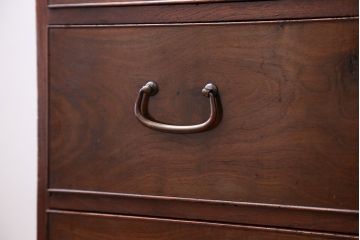 アンティーク家具　アンティーク　前面桑材の小さな古いチェスト