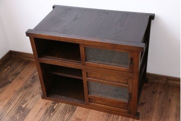 レトロ家具　昭和レトロ　木製の小さな引き戸収納棚