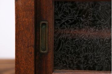 レトロ家具　昭和レトロ　木製の小さな引き戸収納棚