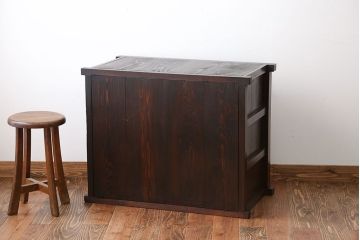 レトロ家具　昭和レトロ　木製の小さな引き戸収納棚