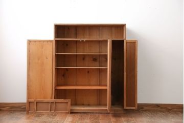 アンティーク家具　アンティーク　木製の小さな古い収納棚