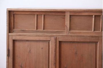 アンティーク家具　アンティーク　木製の小さな古い収納棚