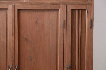 アンティーク家具　アンティーク　木製の小さな古い収納棚