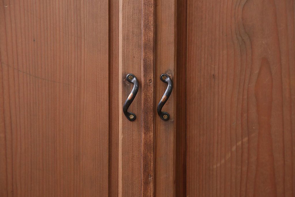 アンティーク家具　アンティーク　木製の小さな古い収納棚