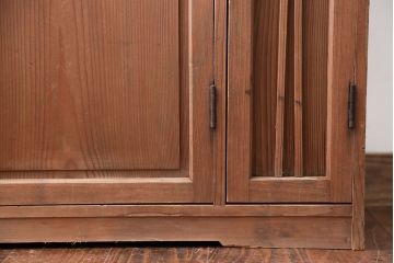 アンティーク家具　アンティーク　木製の小さな古い収納棚