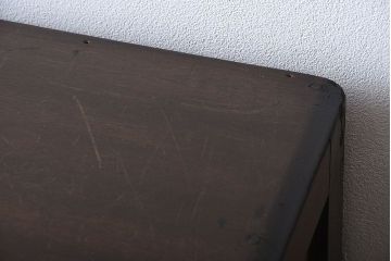 アンティーク家具　アンティーク　シンプルでシックなチェスト