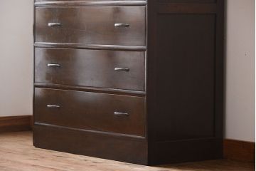 アンティーク家具　アンティーク　シンプルでシックなチェスト