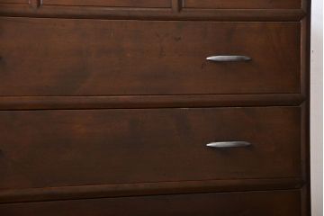 アンティーク家具　アンティーク　シンプルでシックなチェスト