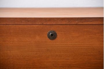 アンティーク家具　前面欅材のシンプルな時代箪笥ローボード(1)