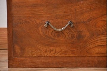 アンティーク家具　前面欅材のシンプルな時代箪笥ローボード(1)