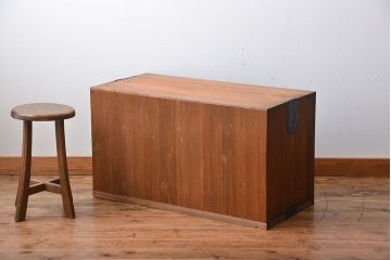 アンティーク家具　前面欅材のシンプルな時代箪笥ローボード(1)