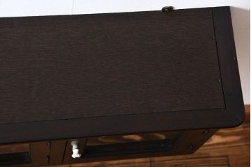 アンティーク家具　アンティーク　シンプルでかわいいウォールキャビネット