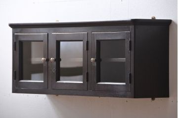 アンティーク家具　アンティーク　シンプルでかわいいウォールキャビネット