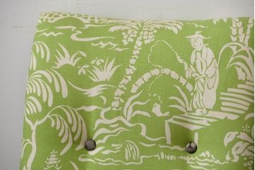 アンティーク家具　イギリスアンティーク　お洒落な1人掛けソファ