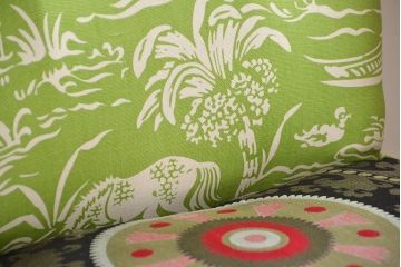 アンティーク家具　イギリスアンティーク　お洒落な1人掛けソファ