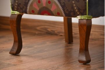 アンティーク家具　イギリスアンティーク　お洒落な1人掛けソファ