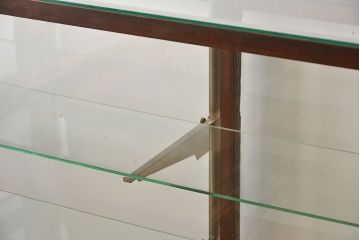 アンティーク家具　アンティーク　店舗什器にぴったりな木製ガラスケース