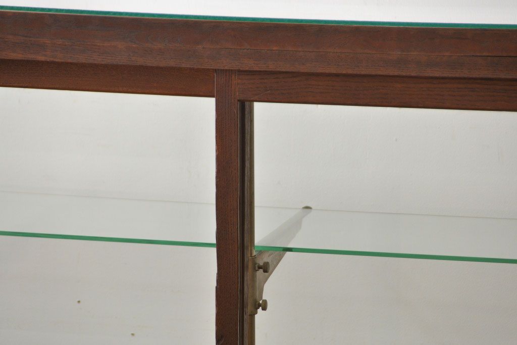 アンティーク家具　アンティーク　店舗什器にぴったりな木製ガラスケース