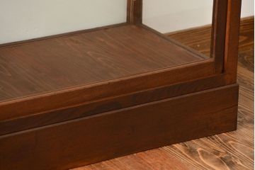 アンティーク家具　アンティーク　店舗什器にぴったりな木製ガラスケース
