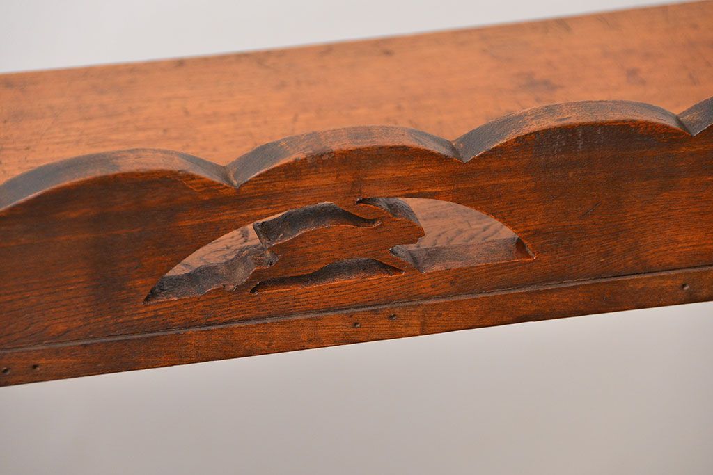 アンティーク家具　ウサギの小さなかわいい古い木製本棚