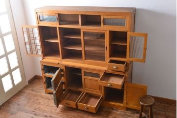 レトロ家具　昭和レトロ　冷蔵庫付き!ナラ材の特大食器棚