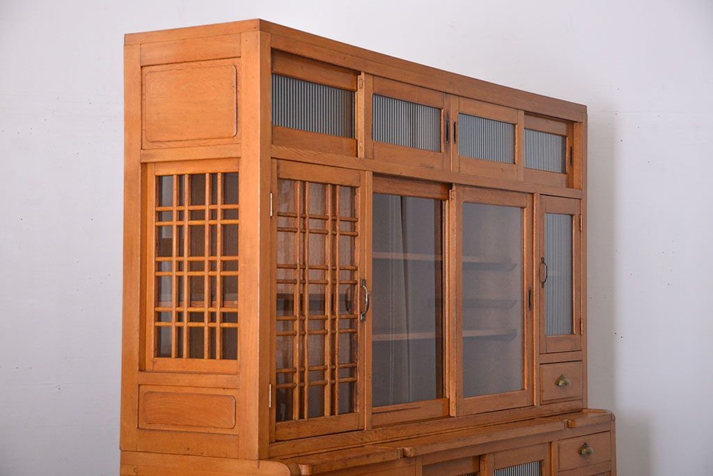 レトロ家具　昭和レトロ　冷蔵庫付き!ナラ材の特大食器棚