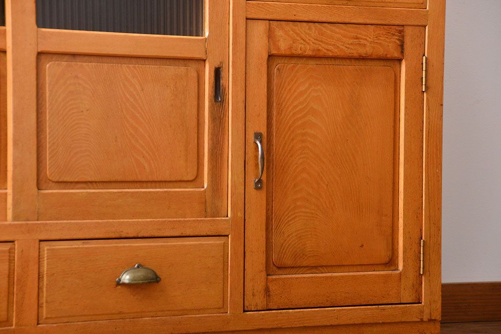 レトロ家具　昭和レトロ　冷蔵庫付き!ナラ材の特大食器棚