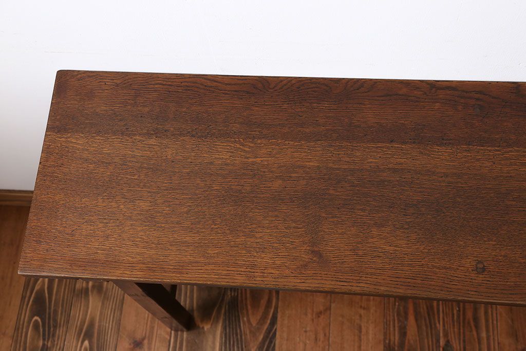 アンティーク家具　アンティーク　天板ナラ材の薄型テーブル(1)