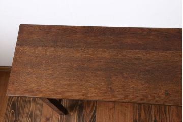 アンティーク家具　アンティーク　天板ナラ材の薄型テーブル(1)